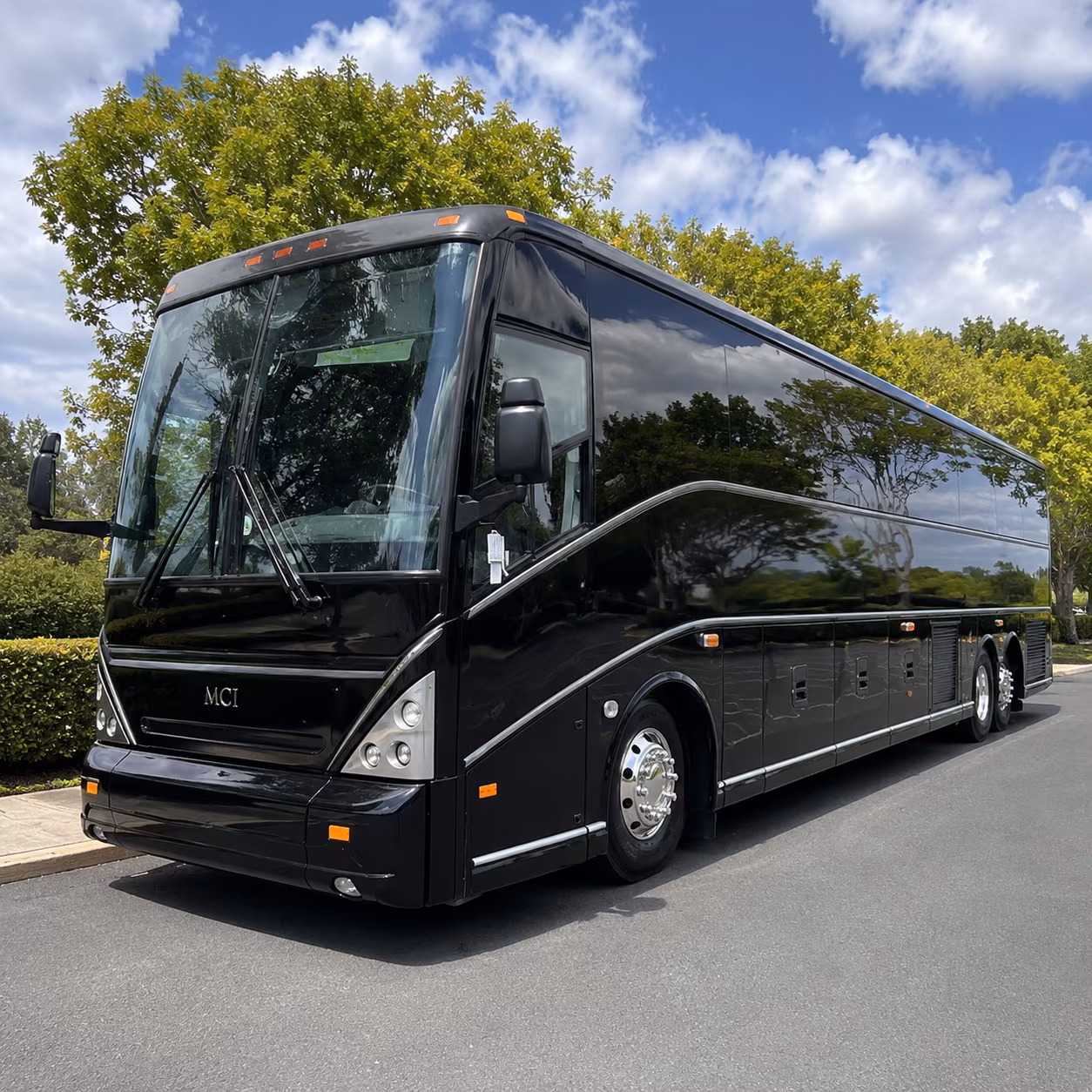corporate airport buses to akron canton airport and cleveland hopkins